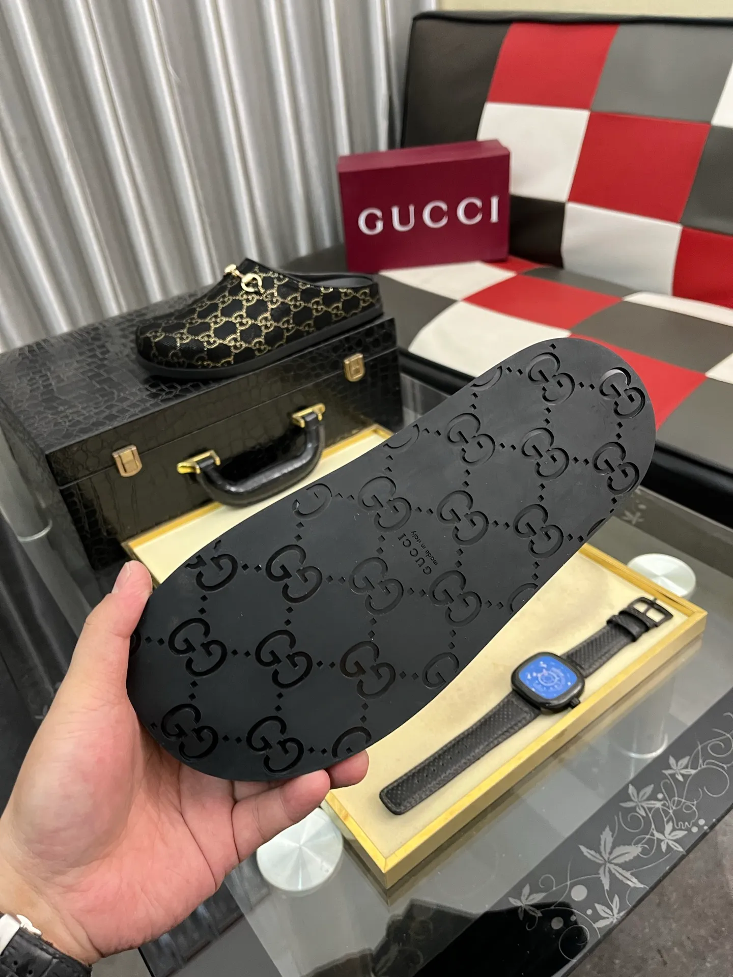 Ex-factory price: 438⌚️⌚️[Gucci] 2025 new season half-slip men's shoes, made of Italian imported first-layer frosted cowhide➕sheepskin lining, original hardware buckle, original combination wear-resistant outsole, real shot 🎬 Very comfortable on the feet, size 38-44